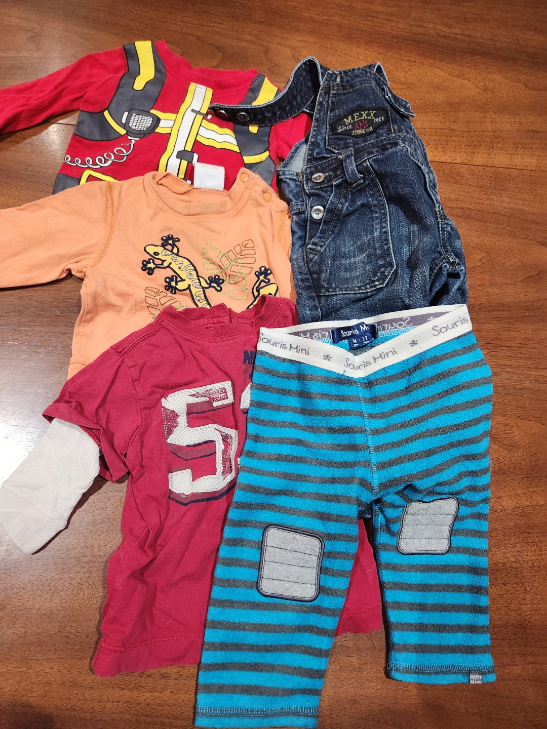 Bundle of boys' clothes age 12-18 months