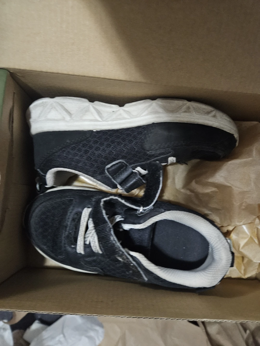 Osh Kosh Boys Size 12 Toddler - photo 3