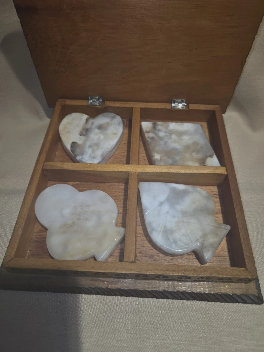 4 Vintage Onyx Ashtrays - Playing Card Spade Diamond Club Heart - photo 3