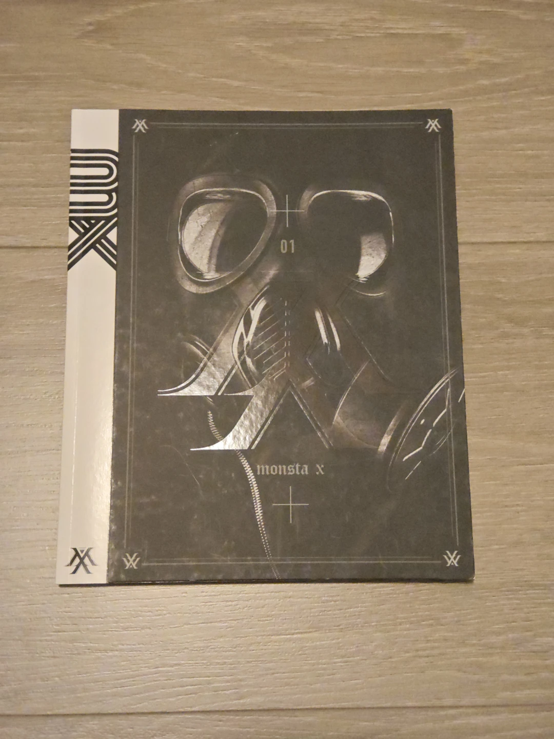 Monsta X Trespass Album + Photocard