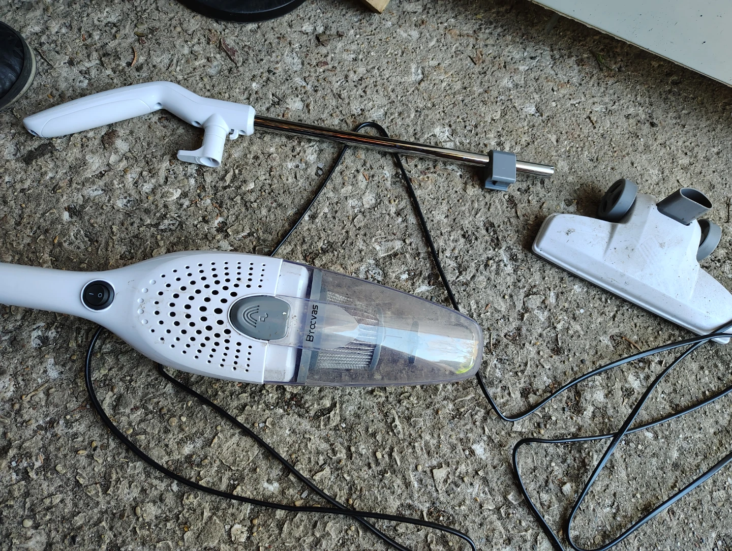 Brocvas Handheld Stick Vacuum Cleaner with Attachments - photo 4
