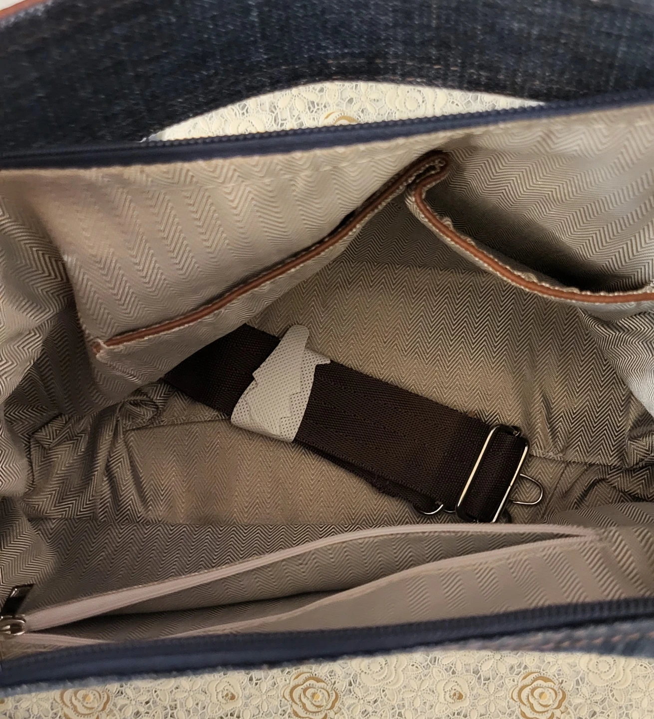 Armouler Denim Hobo Bag - photo 4