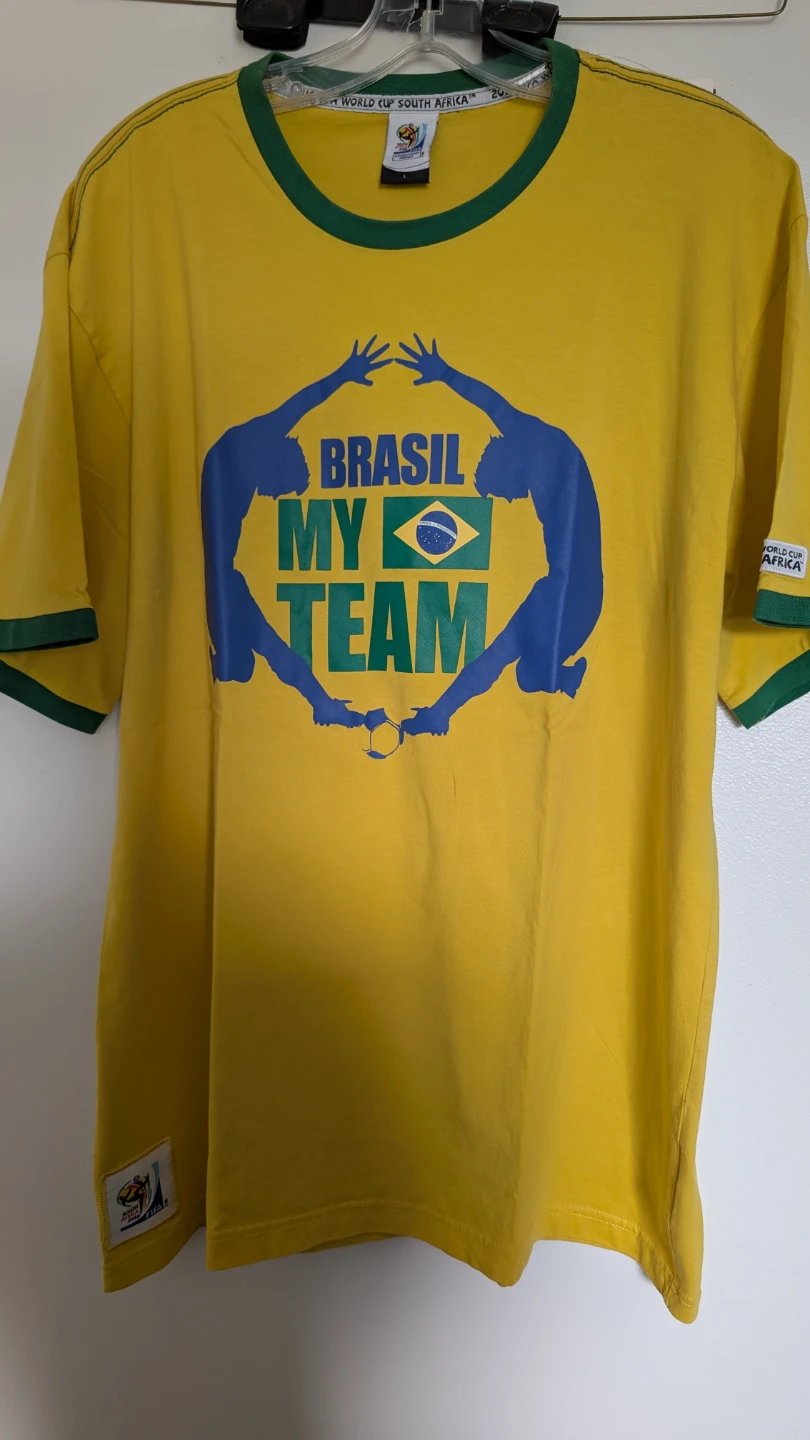 Retro FIFA 2010 World Cup South Africa BRASIL T-shirt