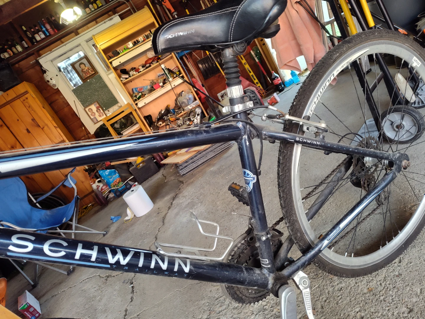 Schwinn Bicycle - photo 2