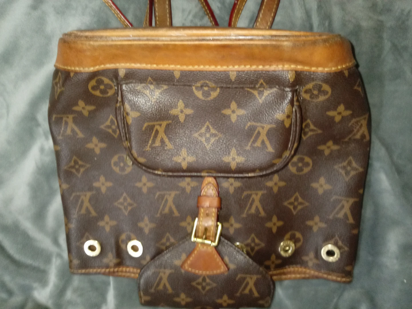 Authentic LV Montessori Vintage Backpack w/missing drawstring - photo 3