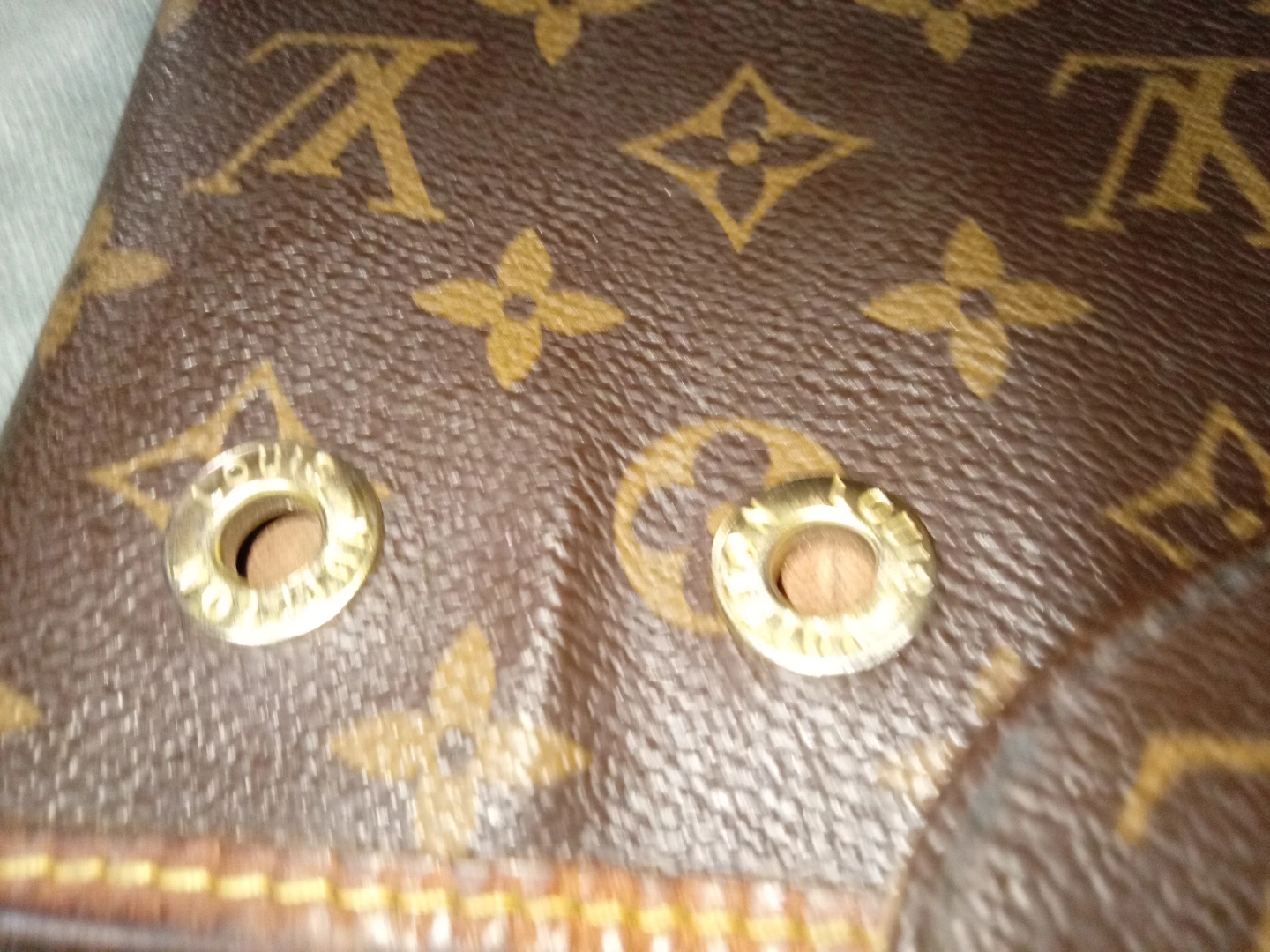 Authentic LV Montessori Vintage Backpack w/missing drawstring - photo 5