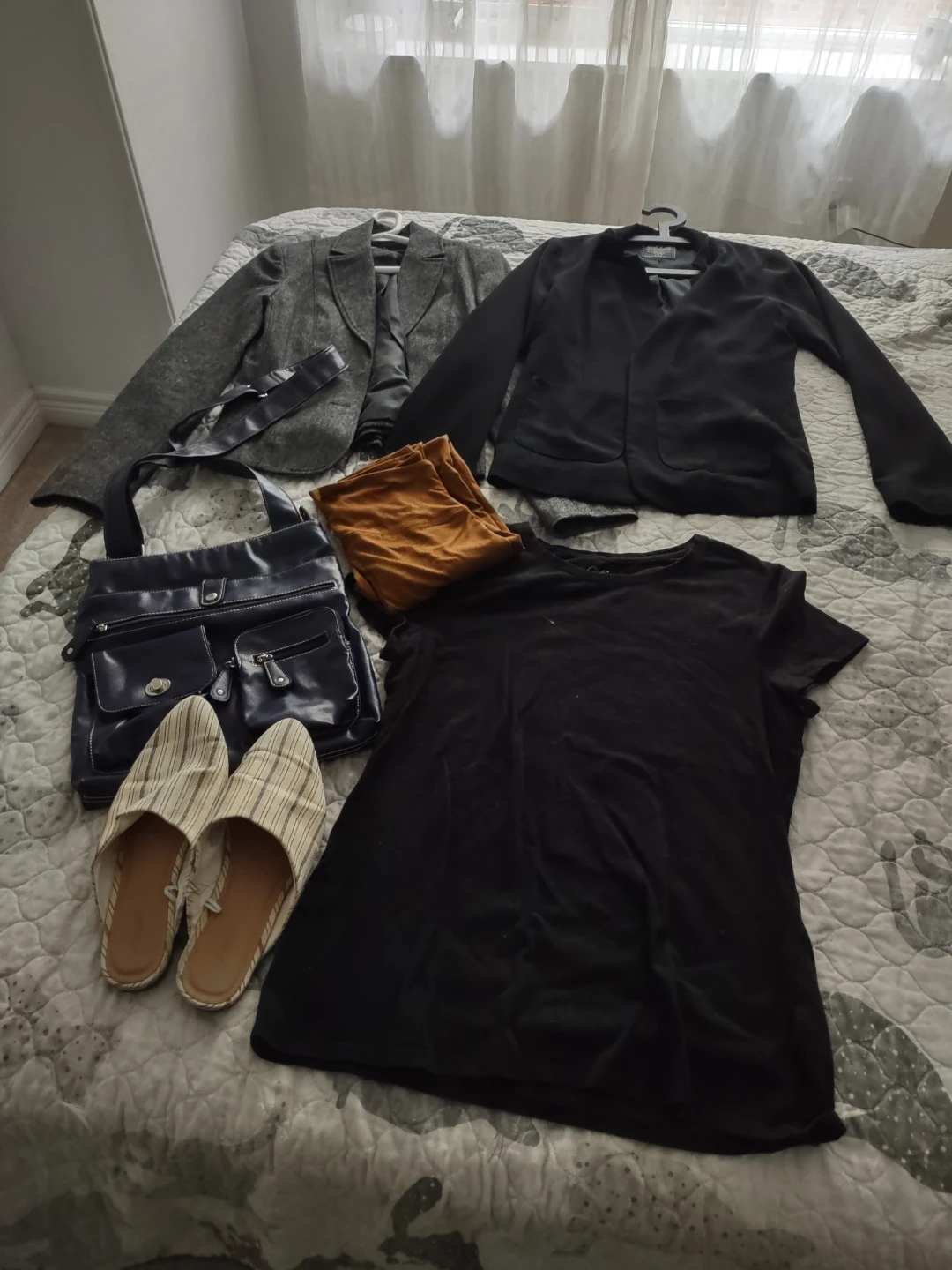 Women's Clothing and Shoes Bundle - photo 3