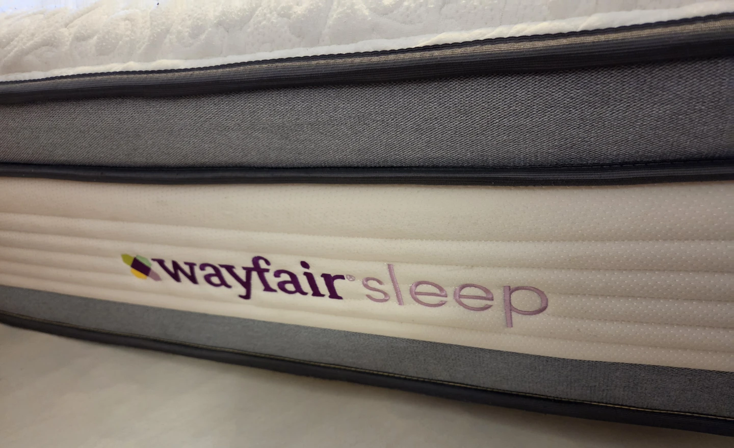Excellent Used & Very Clean King Size Mattress - Wayfair Sleep - photo 2
