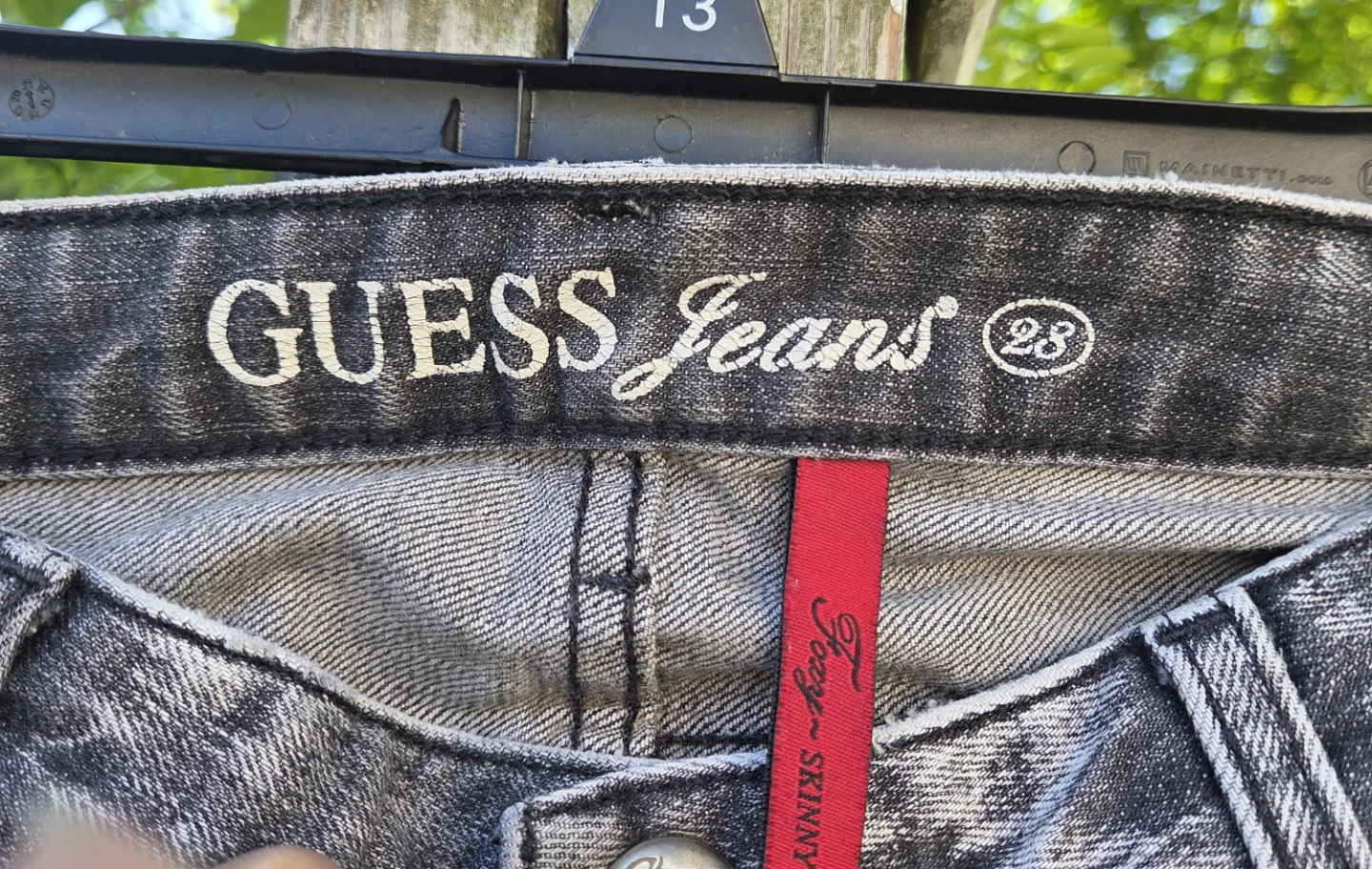 GUESS Jeans Women's Skinny Pants Size 28 - photo 4