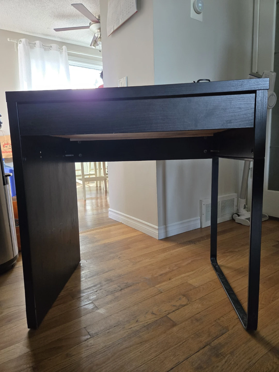 Black Desk with Drawer - photo 3