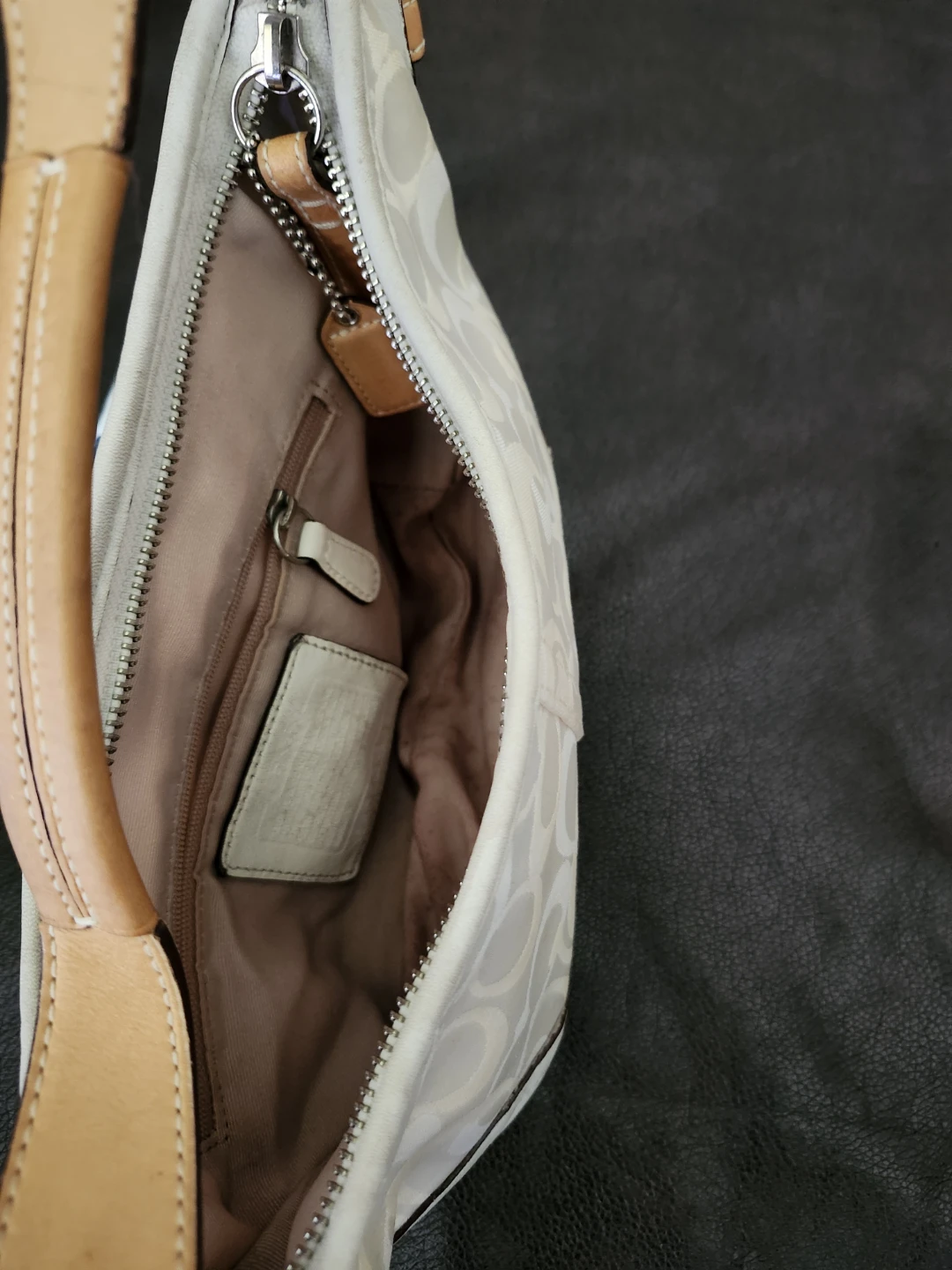 Coach Signature Hobo Bag - photo 3