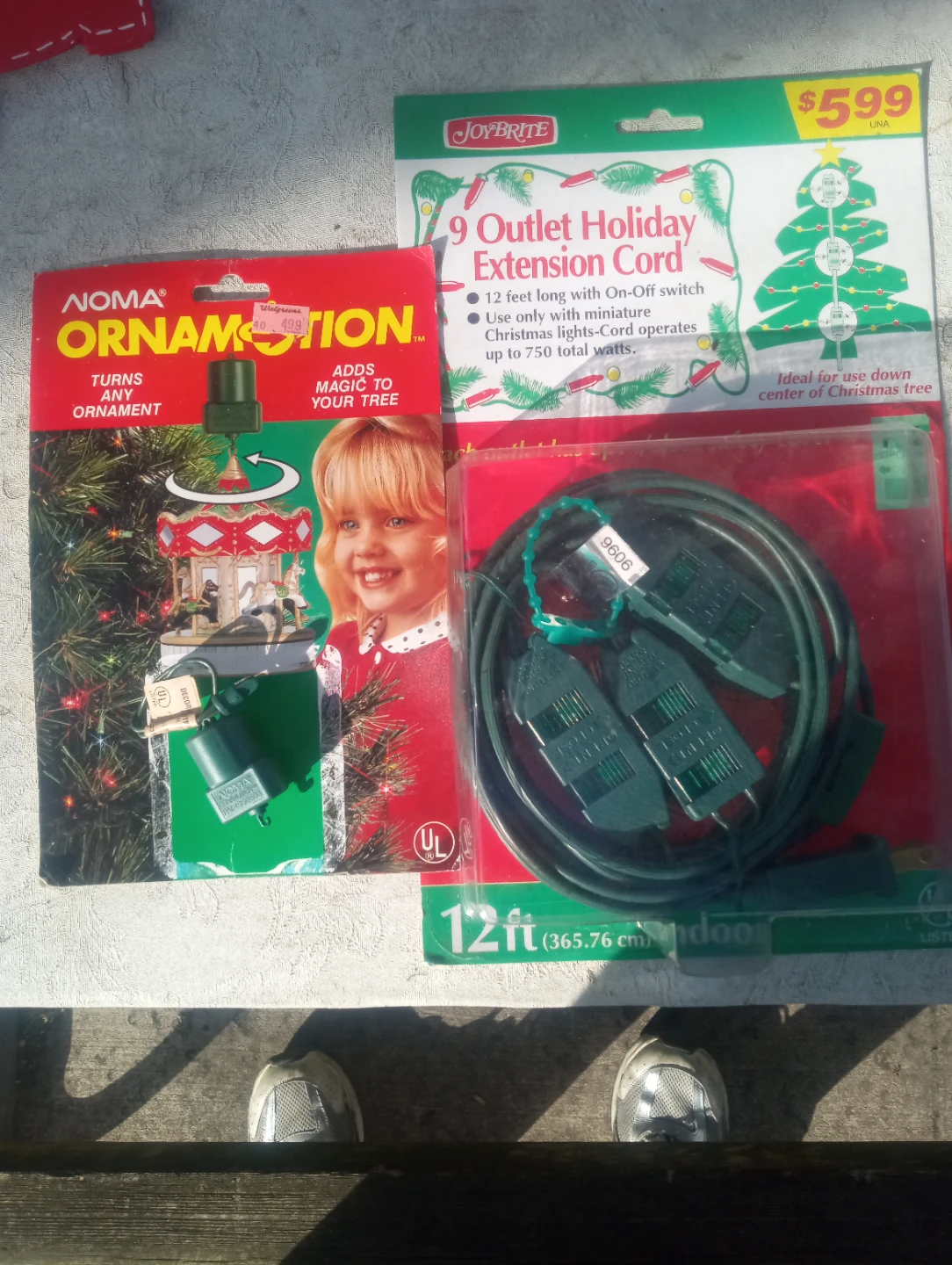 Ornamation Christmas Turner & Joy-Brite 9 Outlet Extension Cord