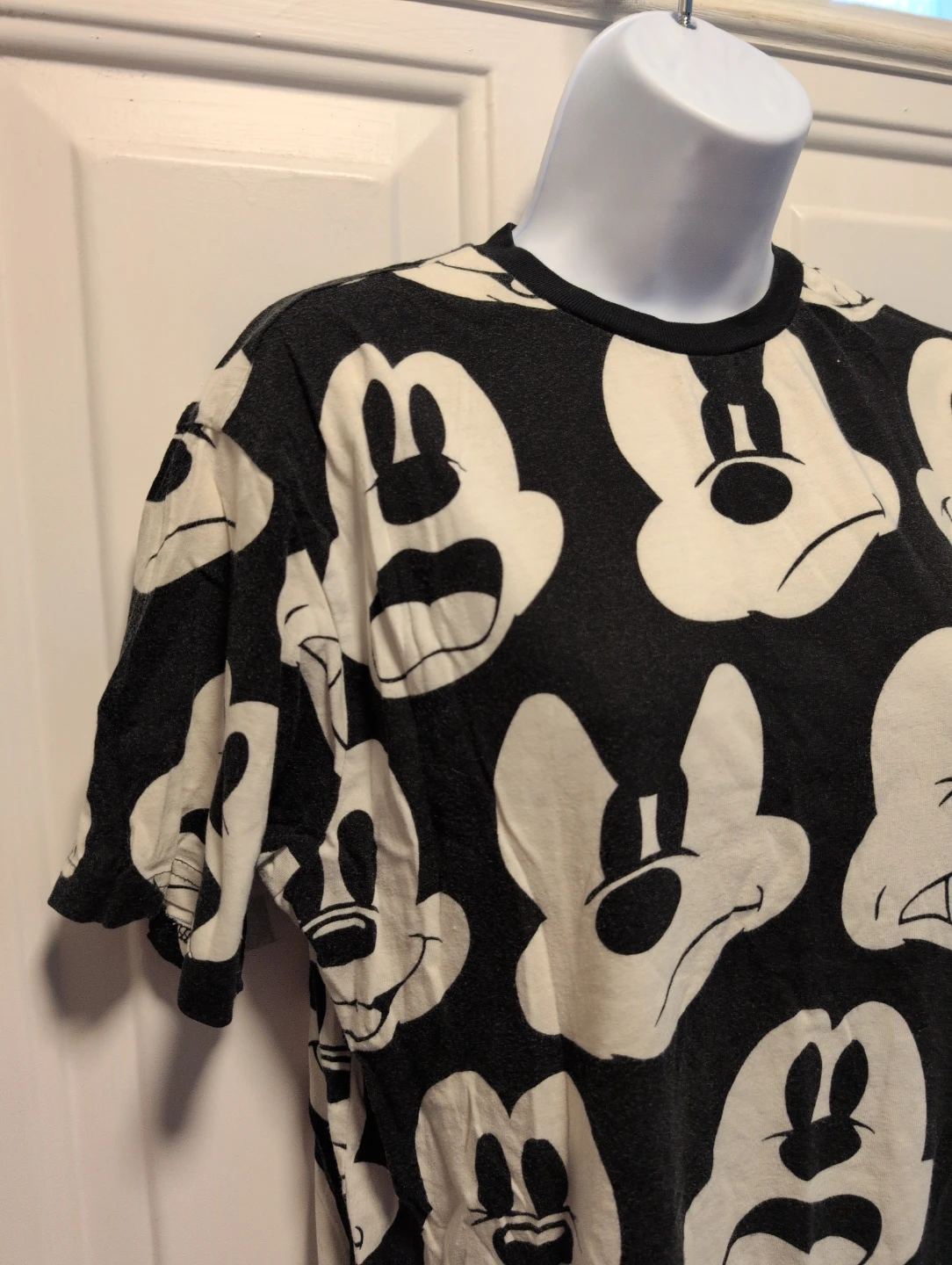 Disney Mickey Mouse Graphic T-Shirt Size S - photo 2