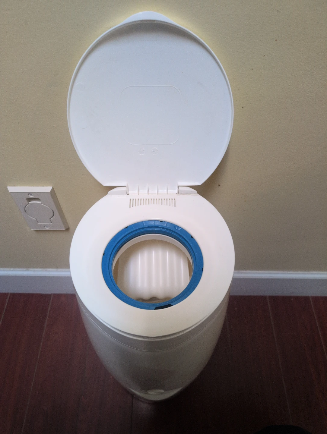 Playtex Diaper Genie Complete Diaper Pail - photo 2
