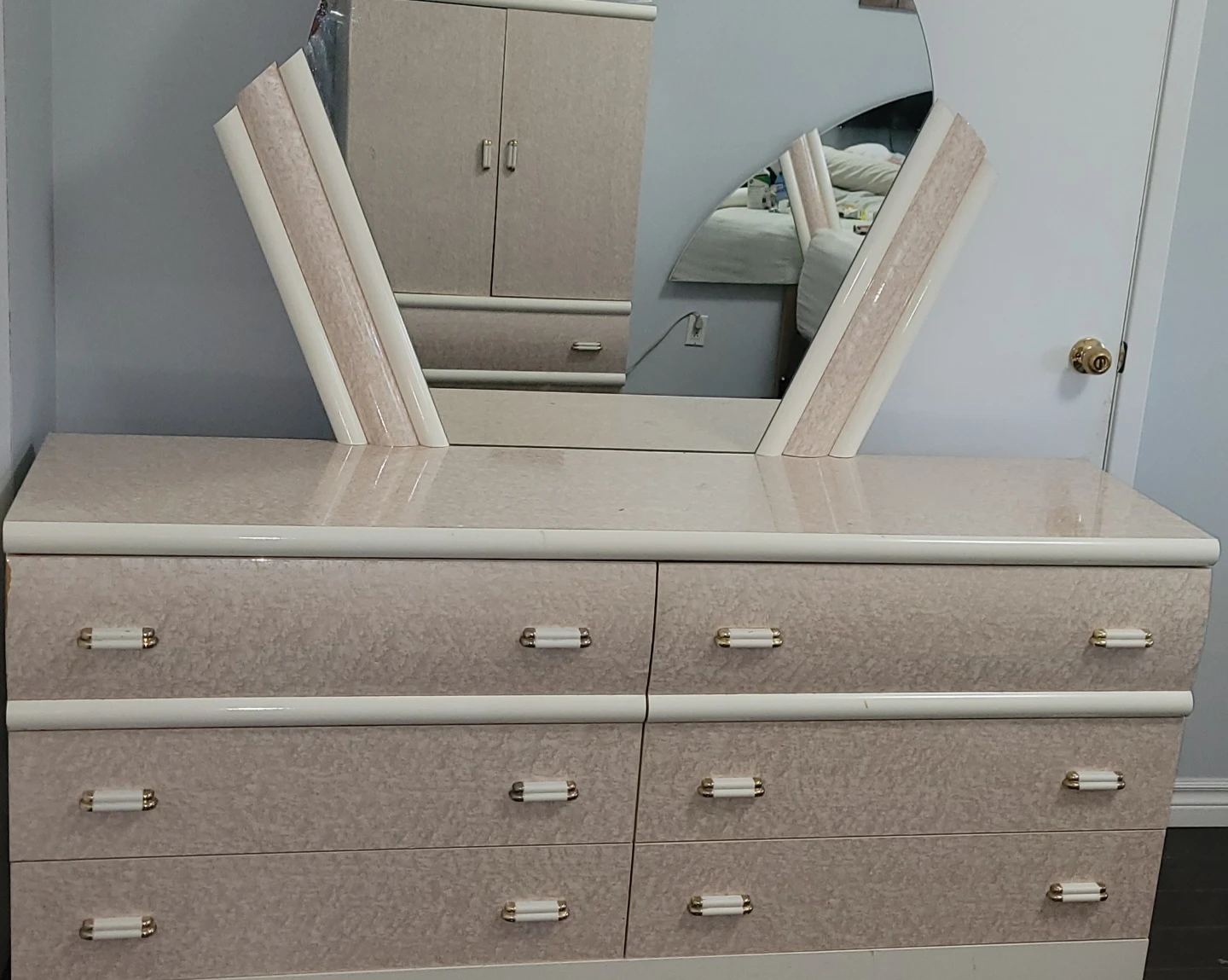 Bedroom Set: Armoire, Dresser, and Mirror - photo 2