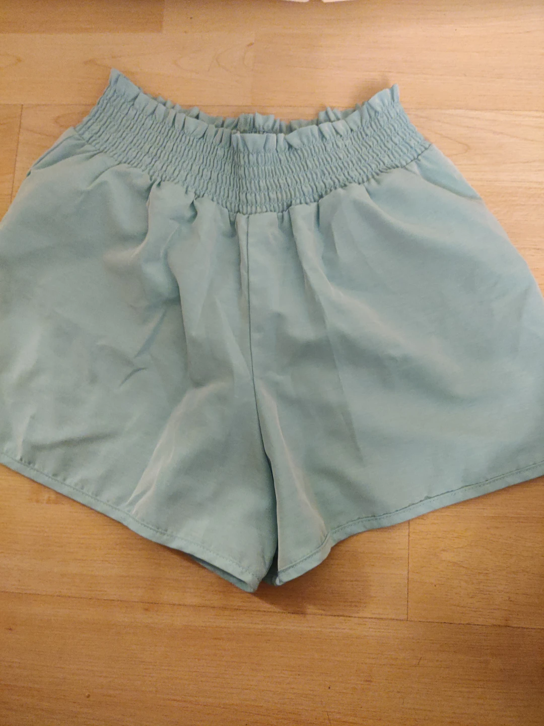 Girl's Light Blue Smocked Waist Shorts(no3)