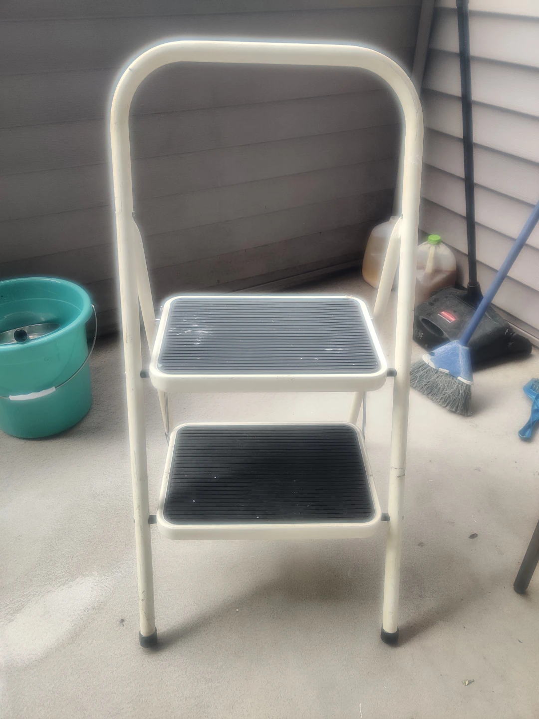 2-Step Step Stool Ladder