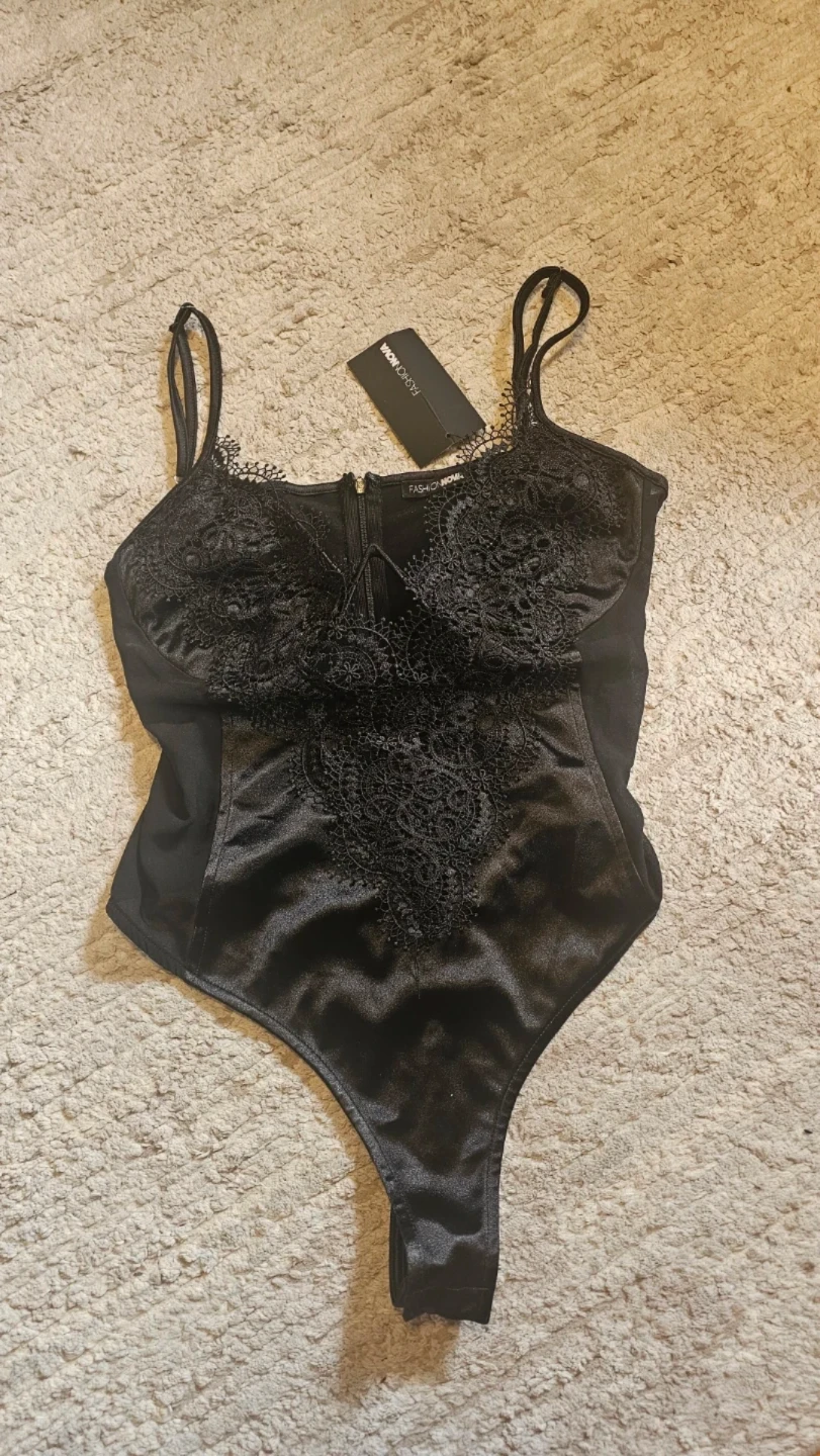Fashion Nova Black Lace Bodysuit - photo 4