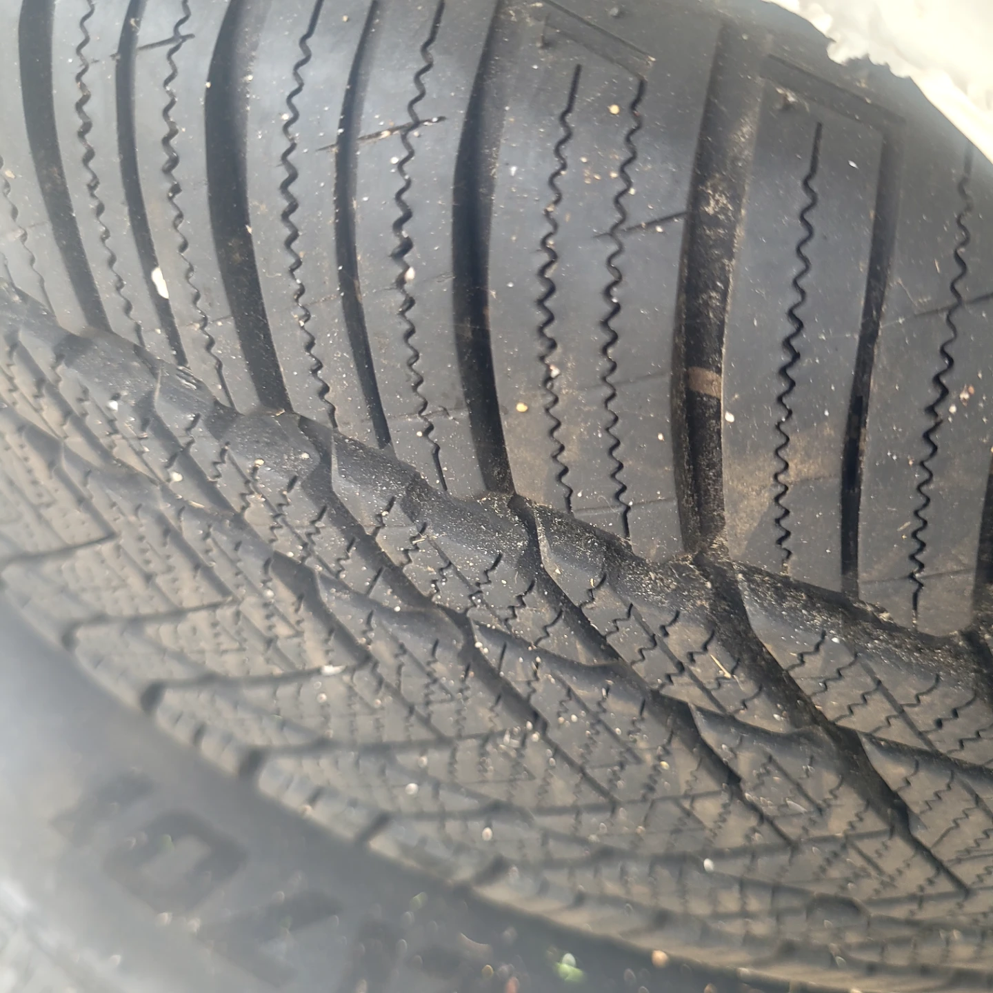 Winter Tires used 1 season - photo 2