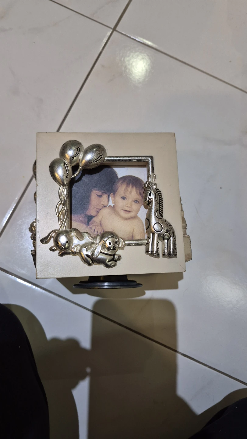Mantles Baby Musical Photo Cube - photo 3