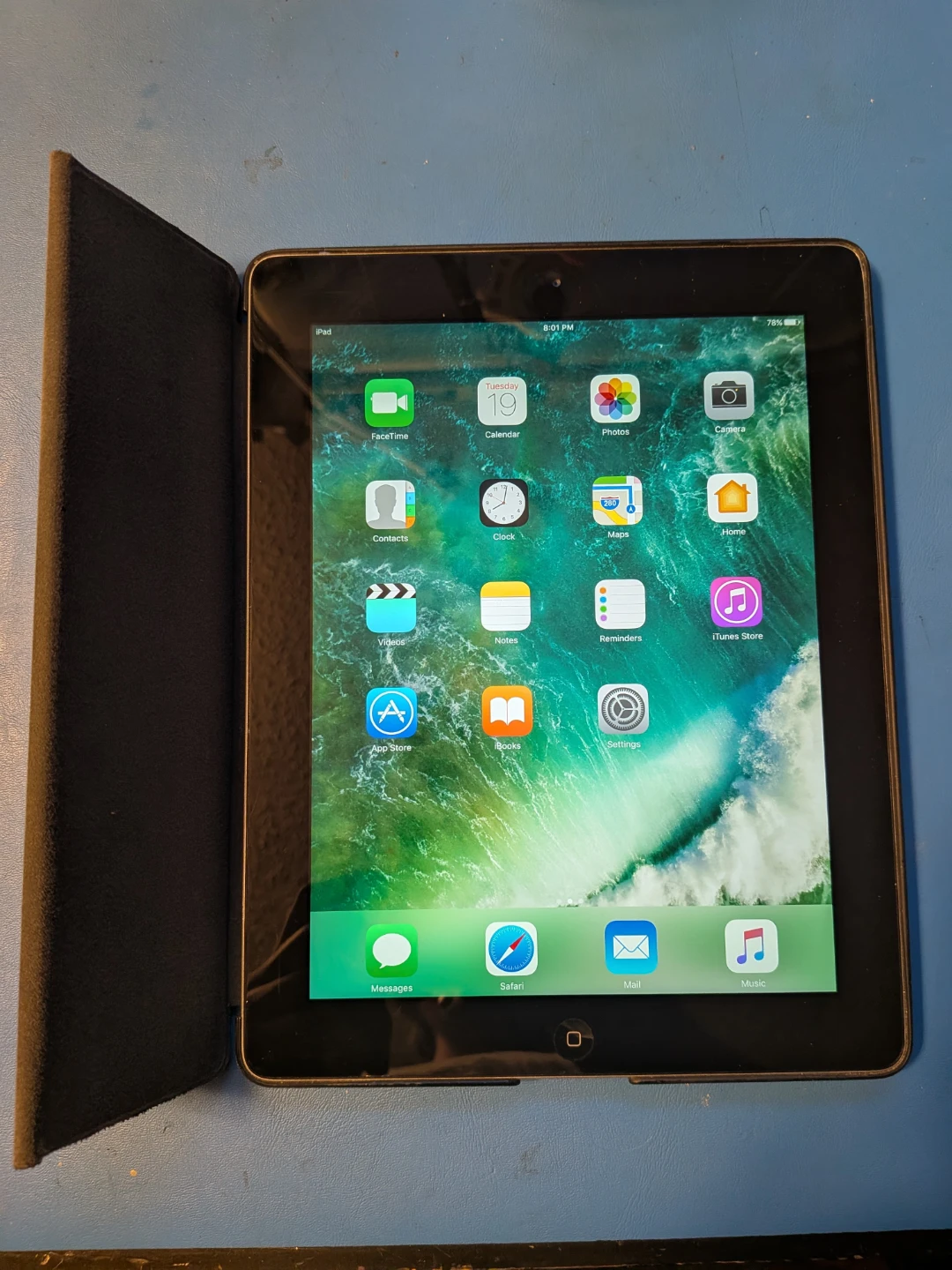iPad 4 16gb with case