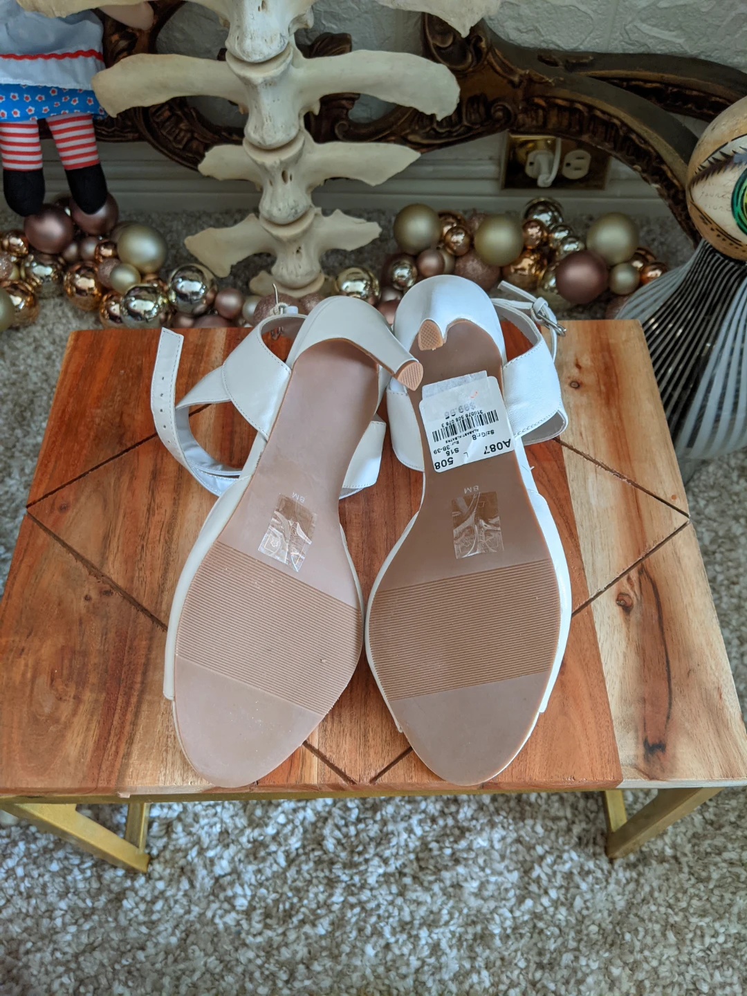 LE CHÂTEAU White Strappy Heels - Size 8 - photo 4