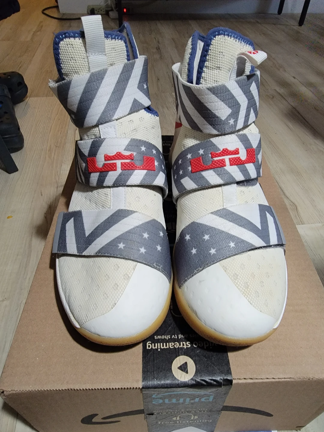 Nike LeBron Soldier 10 "USA" Basketball Shoes - photo 5
