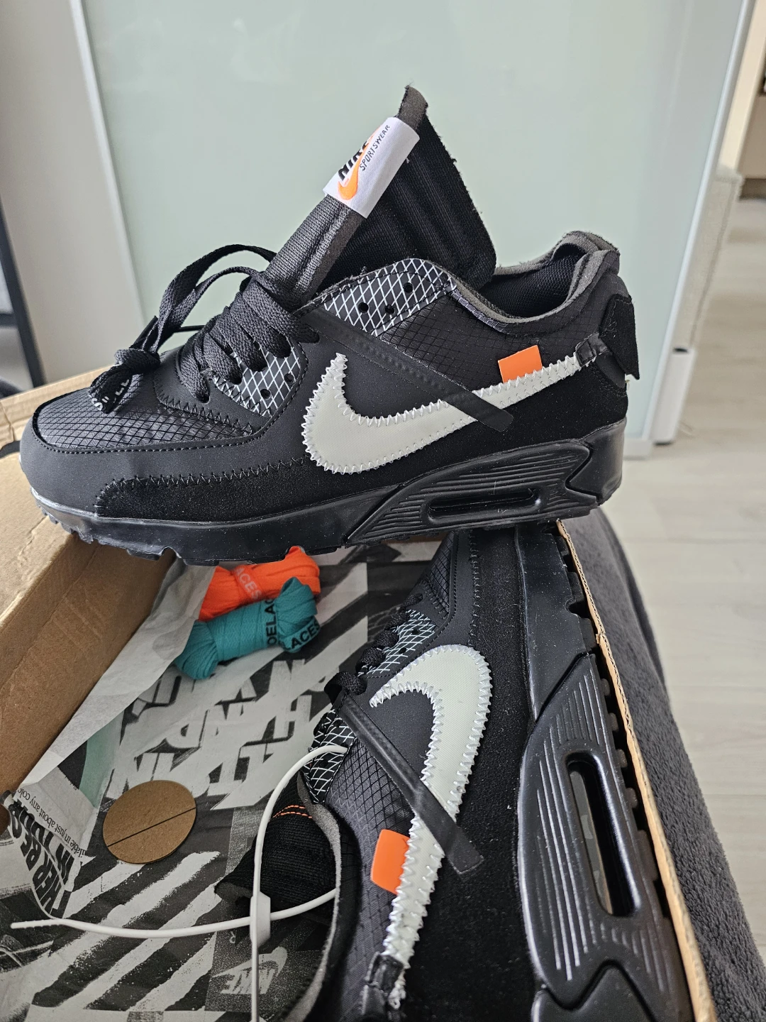 Nike Air Max 90 Off-White Sneakers