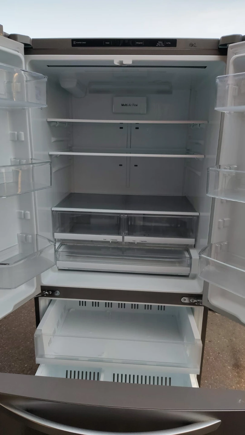 LG French Door Refrigerator LRFC25035/00 - photo 2