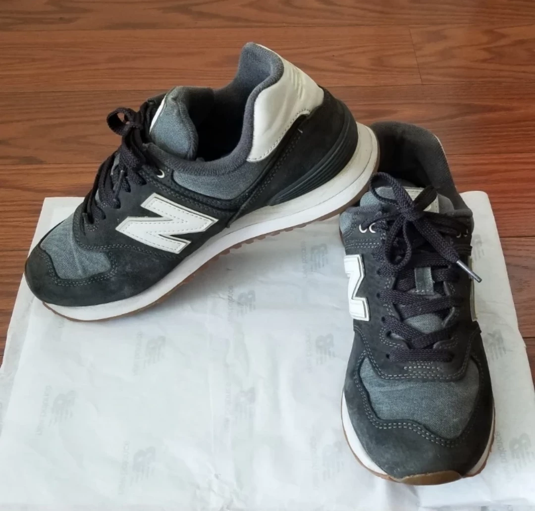 New Balance Sneakers Men's Size U.S 8.5