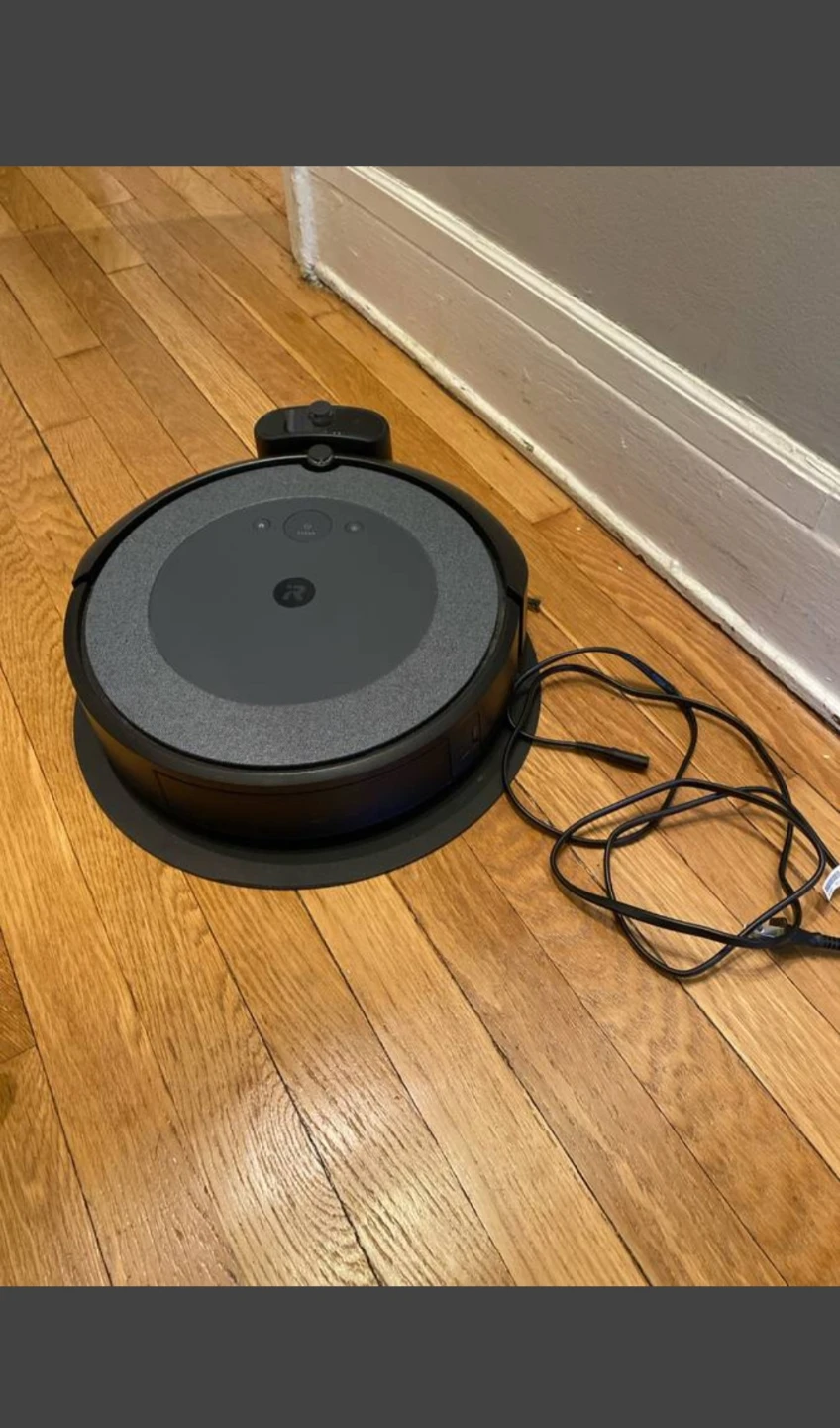 (FREE DELIVERY) iRobot Roomba Robot Vacuum