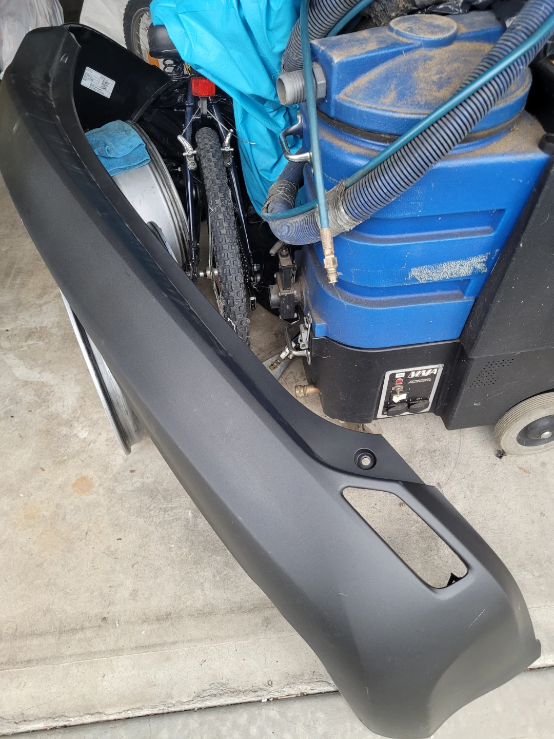 TOYOTA RAV4 OEM BRAND NEW REAR BUMPER