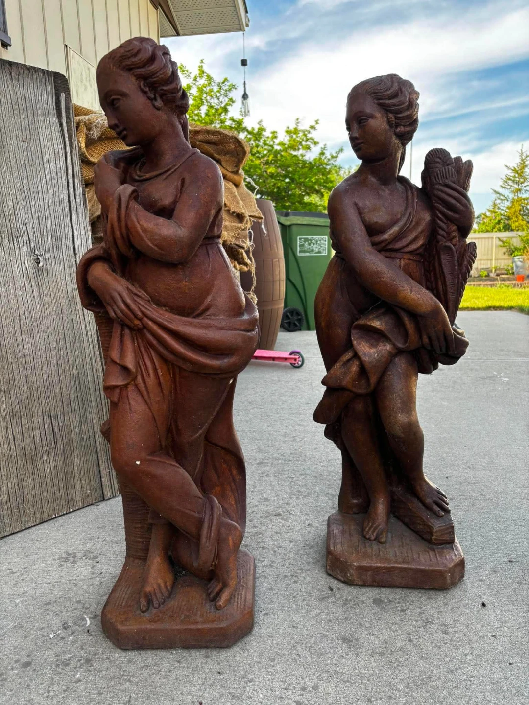 3 Large (Approx 3ft) Henry's Studio Three Seasons Statue - photo 2
