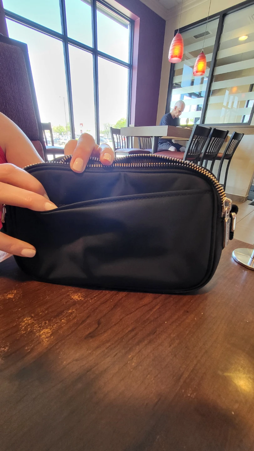 Lululemon Black Crossbody Bag - photo 3