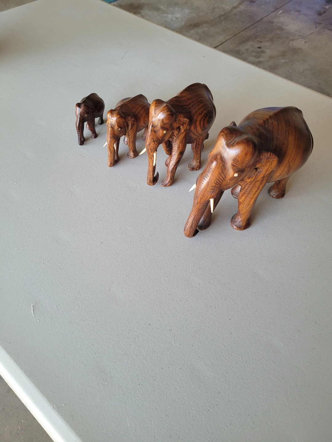Set of 4 Wooden Elephant Figurines - photo 3