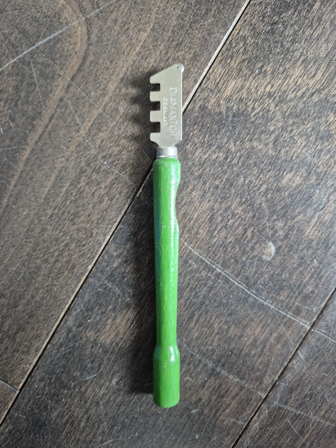 DIAMANTOR Glass Cutter - Green Handle