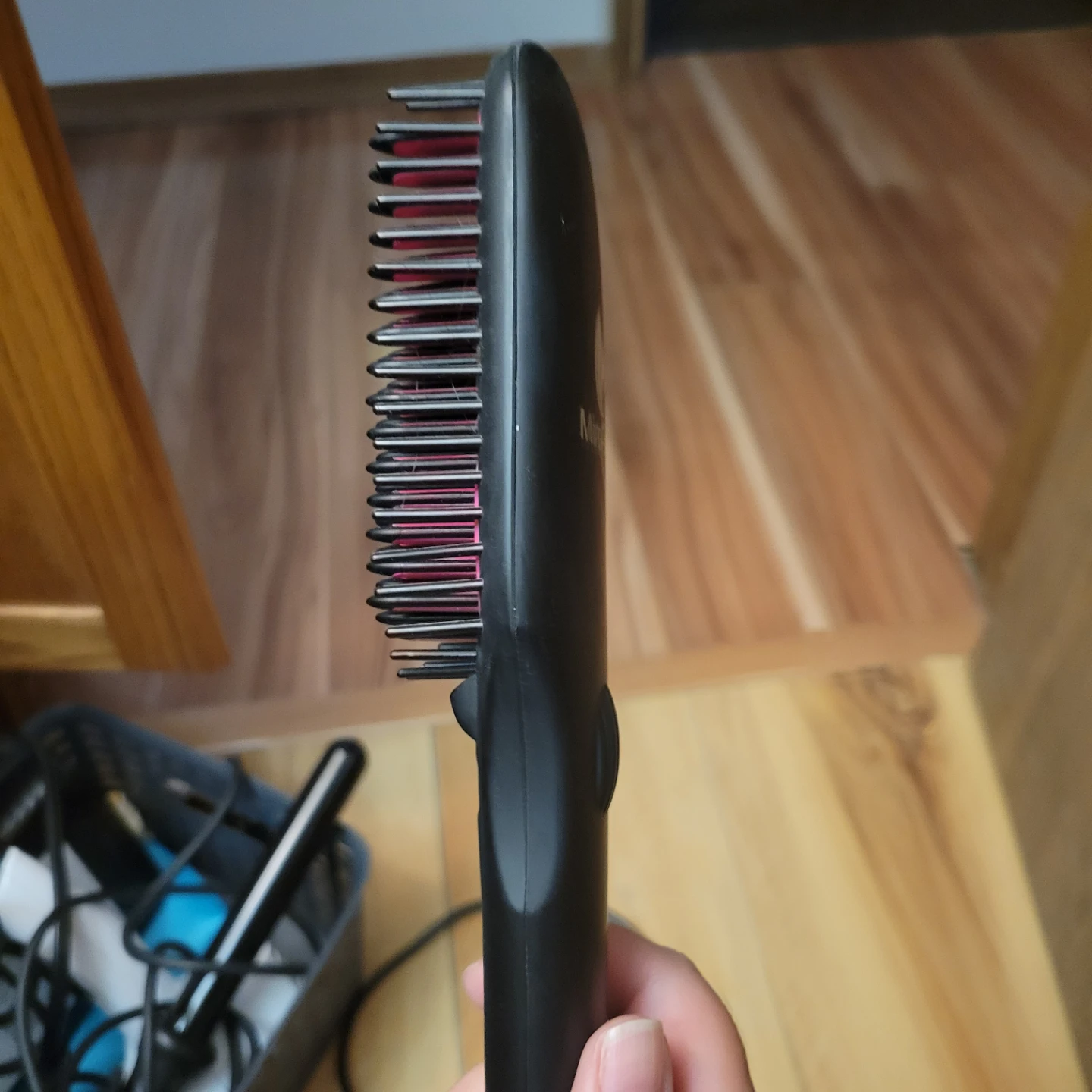 Black Hair Straightening Brush - photo 2