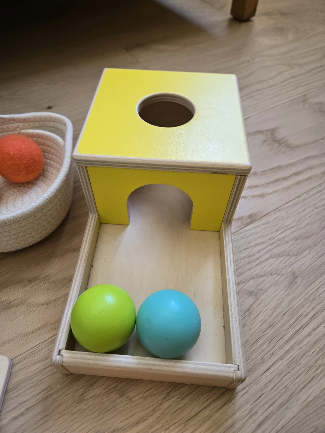 Lovevery Wood Ball Drop Box Ball Set Toy Montessori Play - photo 4