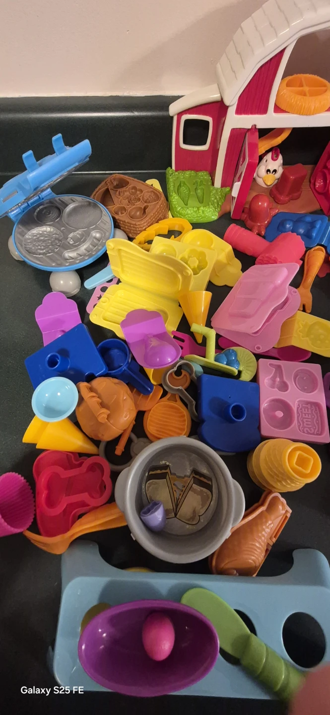 Huge lot of Play-Doh - photo 2