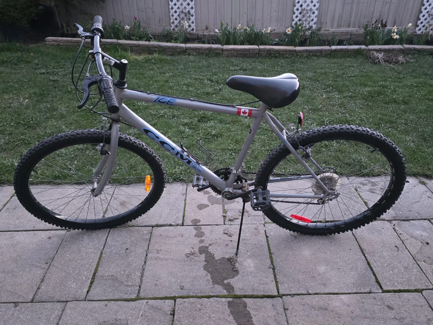 CCM ICE Mountain bike 18 gears 26 inch wheels