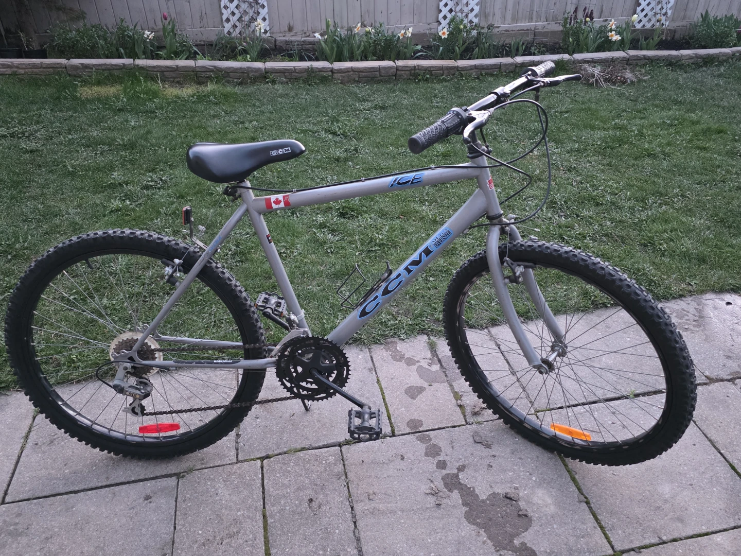 CCM ICE Mountain bike 18 gears 26 inch wheels - photo 2