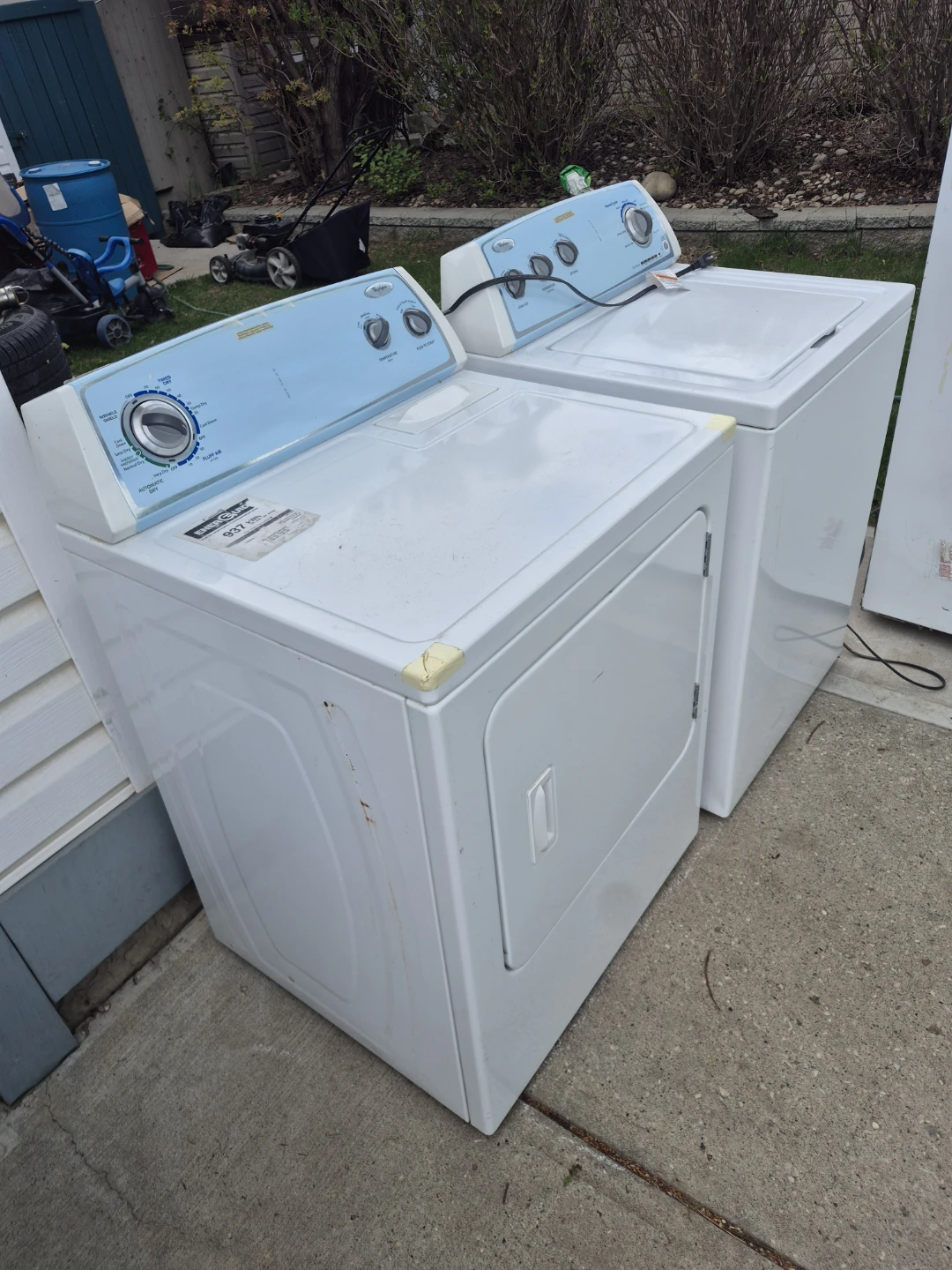 Whirlpool Washer and Dryer Set - photo 2