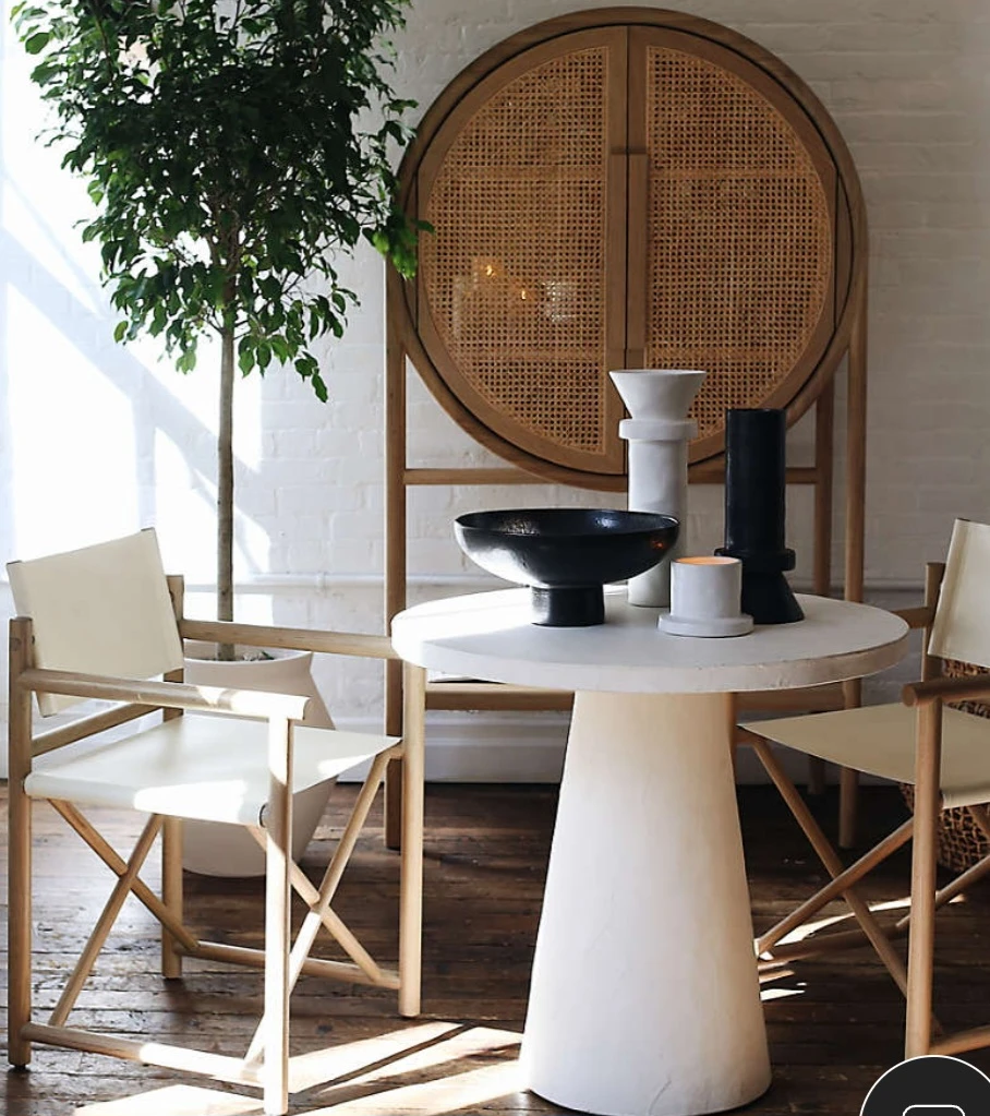 Cono Pedestal Side Table