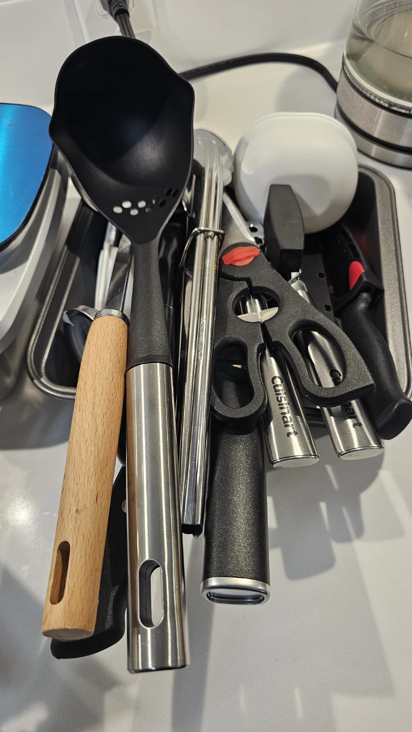 Assorted Kitchen Tools & Gadgets Bundle – 15+ Pieces - photo 2
