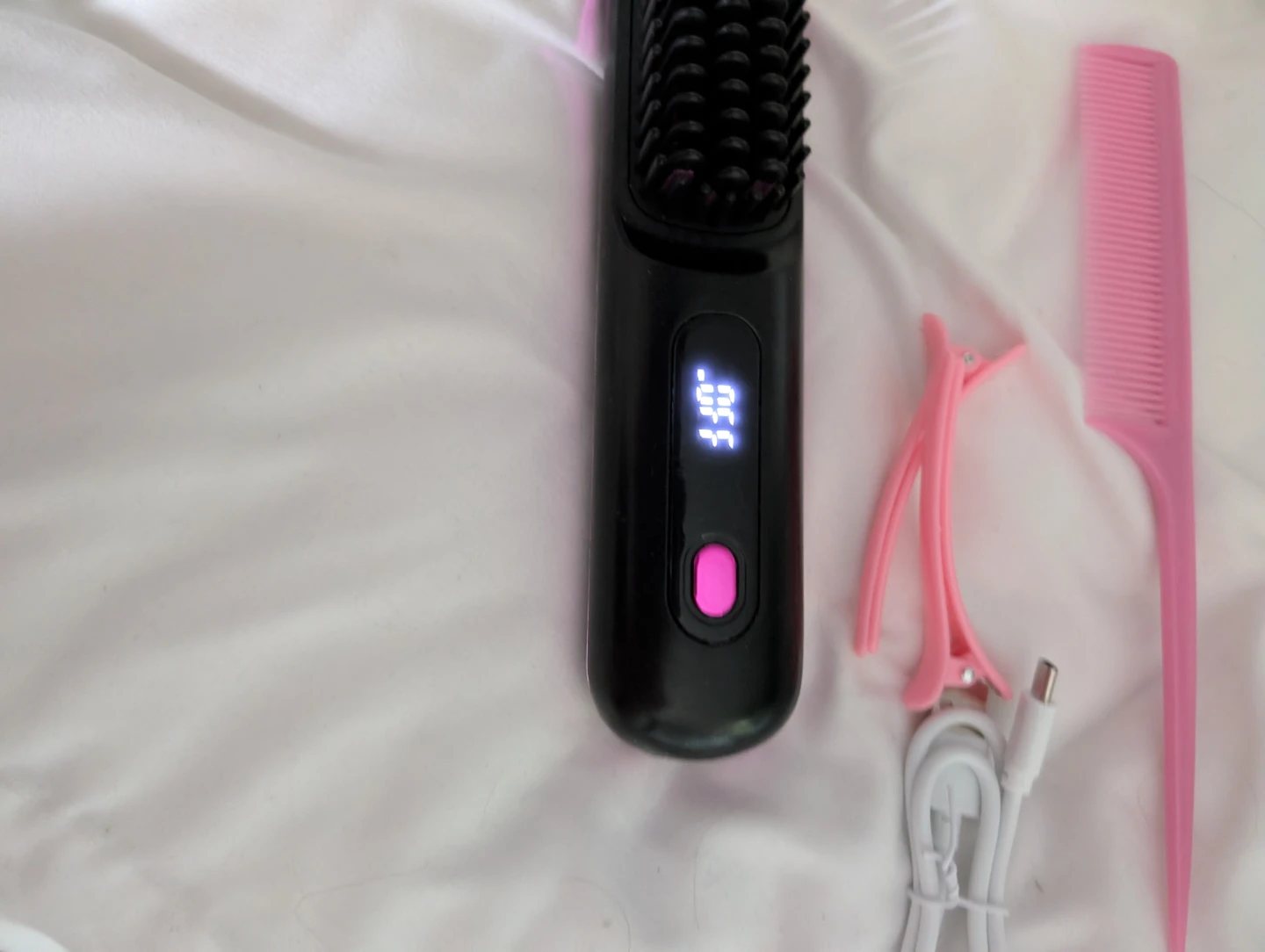 Genai Hair Straightener Brush - photo 2