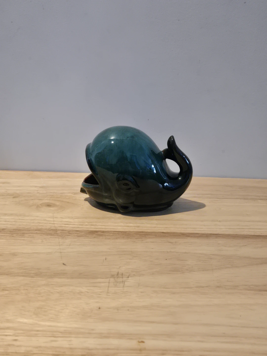 Blue Mountain Pottery whale figure - photo 3