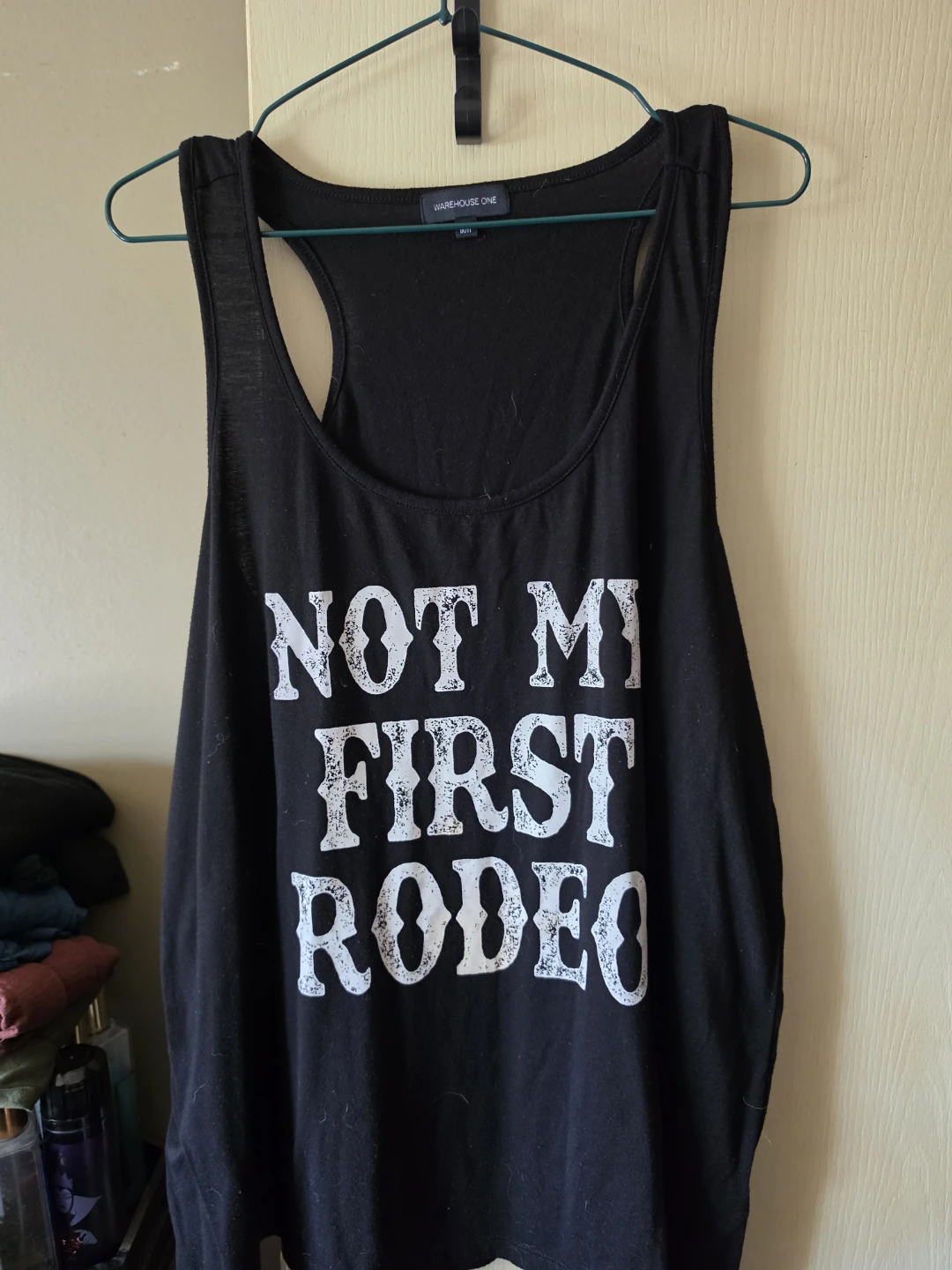 2 Wearhouse one graphic tanks