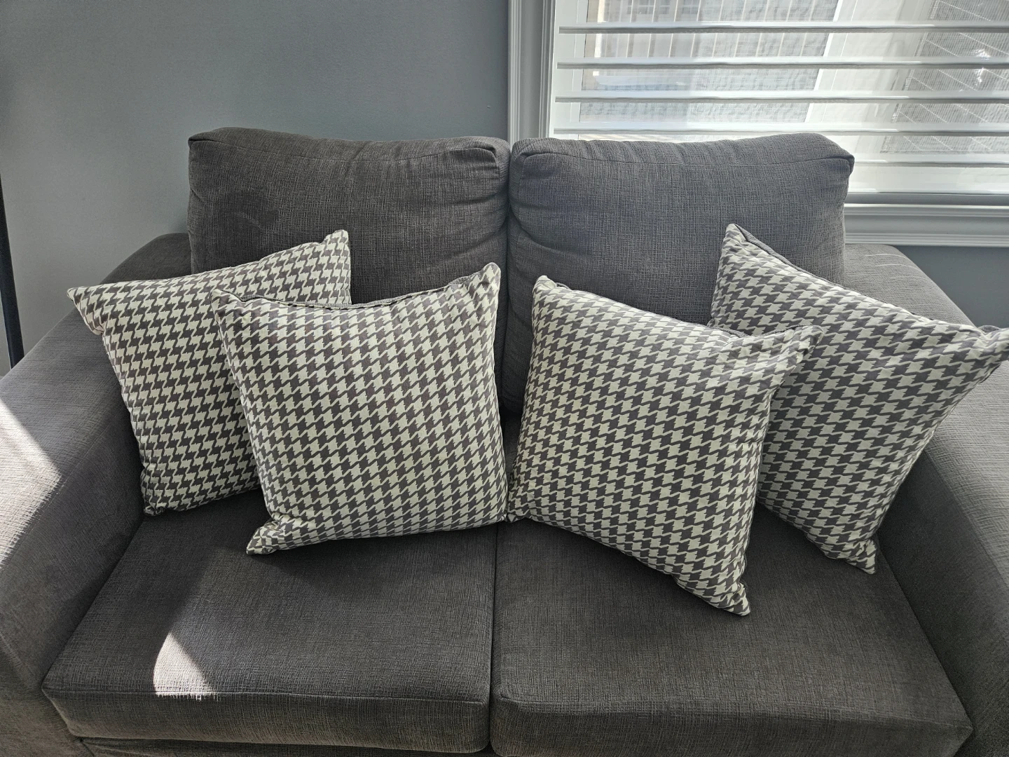 4 Reversible Geometric Pattern Couch Cushions