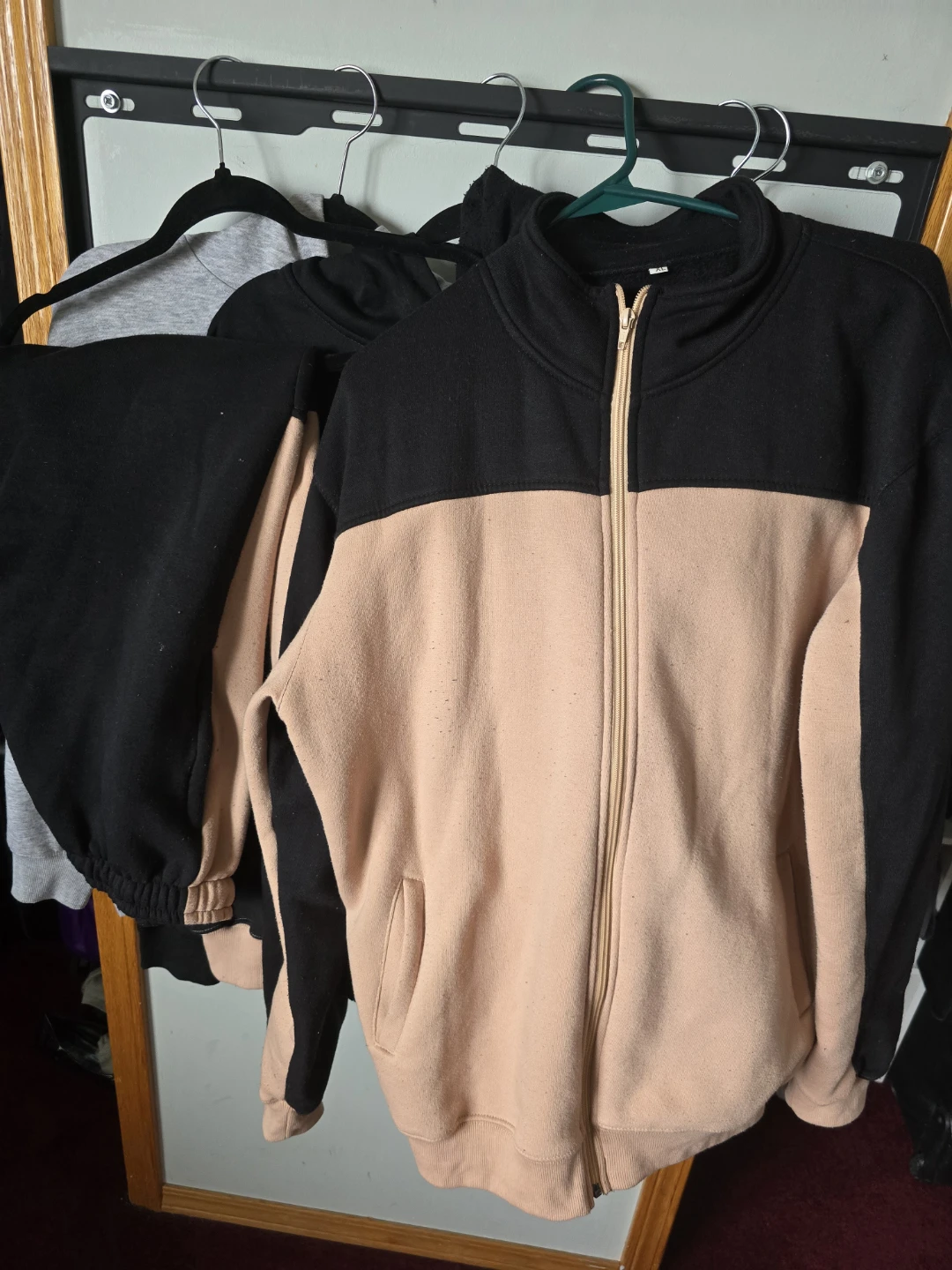 Bundle of Sweatshirts and Sweatpants - photo 4