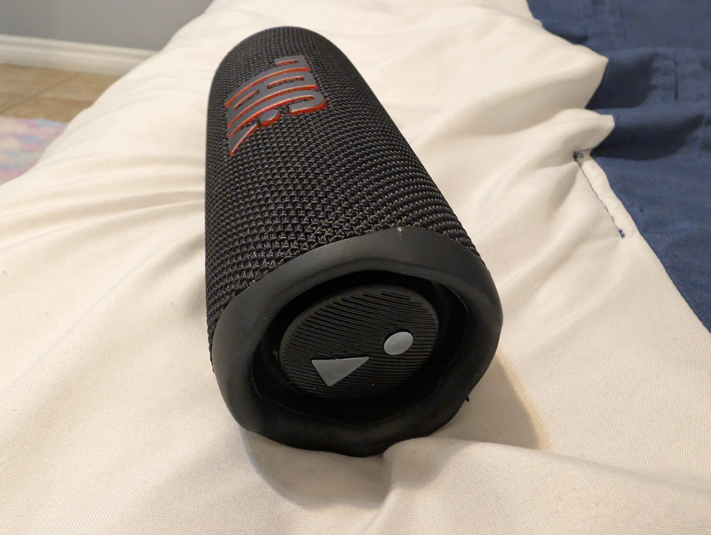 JBL Flip 6 Portable Bluetooth Speaker
